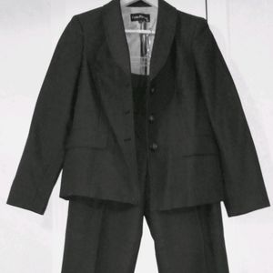 Women's 2 PC Evan-Picone Pant Suit Size 8 Like New
